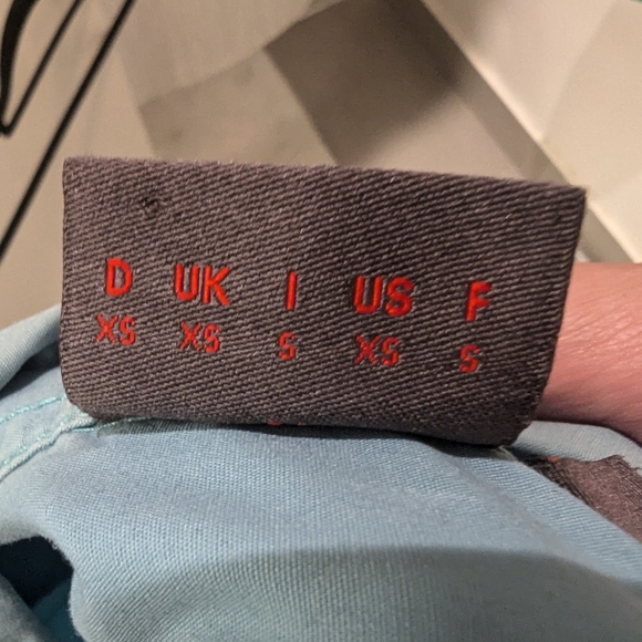 Esprit Shirt - Picture 3 of 3